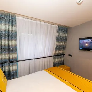 2* Otel Peri Taksim